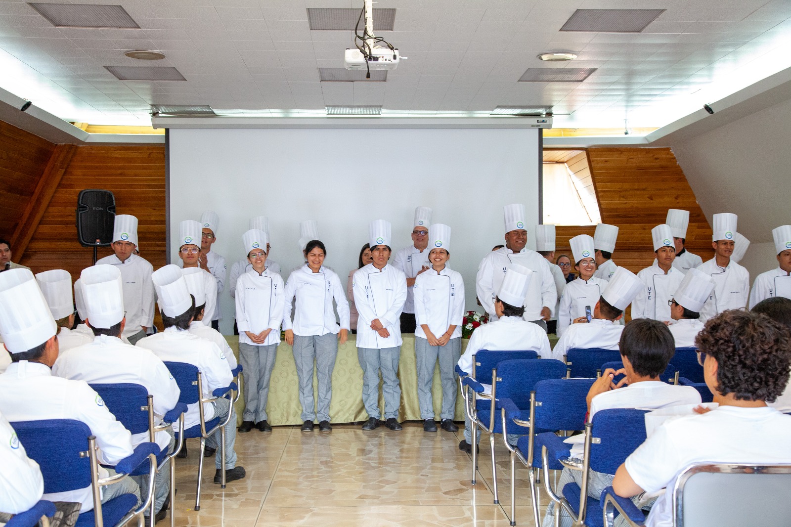 investidura-chaquetas-gastronomía-1